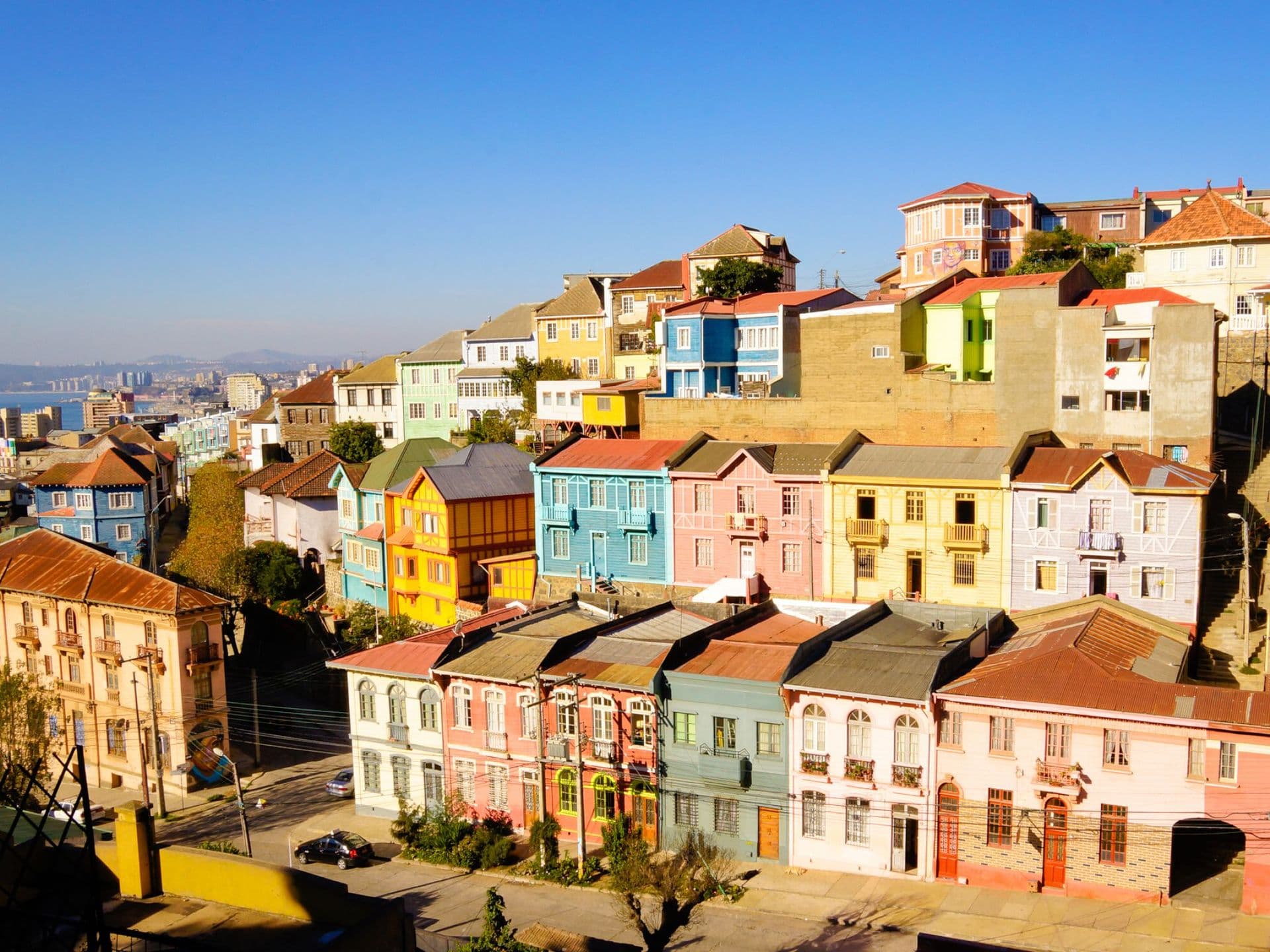 Aufenthalt in der farbenfrohen Stadt Valparaiso